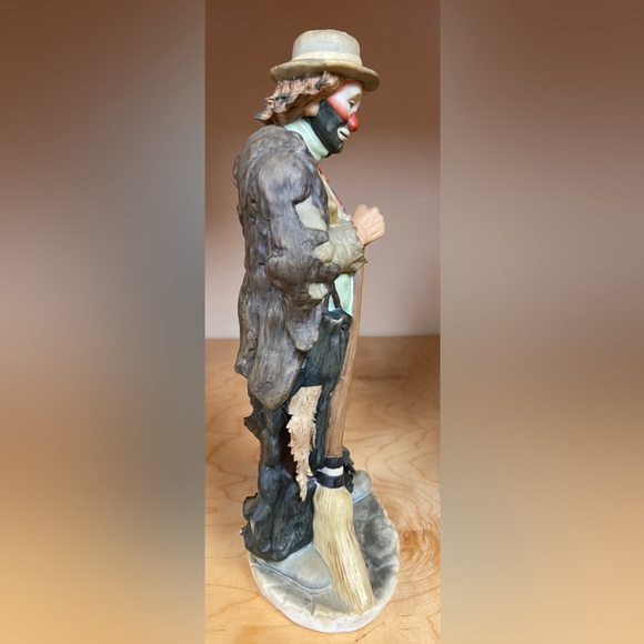 EMMETT KELLY JR LARGE CLOWN COLLECTIBLE SIGNED - Picture 4 of 5